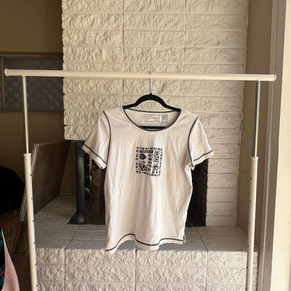 Vintage Sarah Bentley White Baby Tee with Abstract Embroidery, Size M